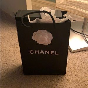 Chanel black wallet like new